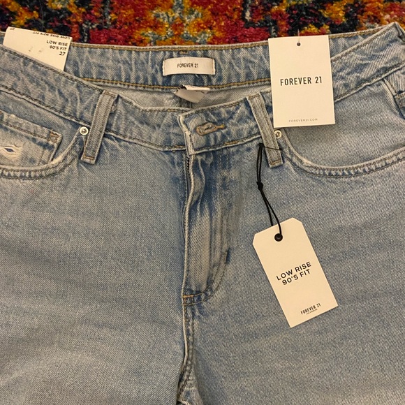 NWT Forever 21 90’s fit jeans - Picture 2 of 4